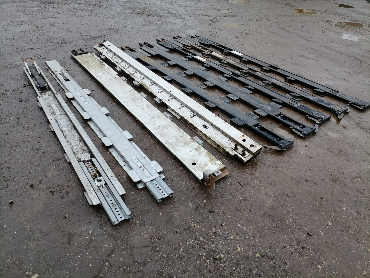 KRONE Haagise tugipostid 515068374 - Bagian universal untuk Truk: gambar 5 KRONE Haagise tugipostid 515068374 - Bagian universal untuk Truk: gambar 5