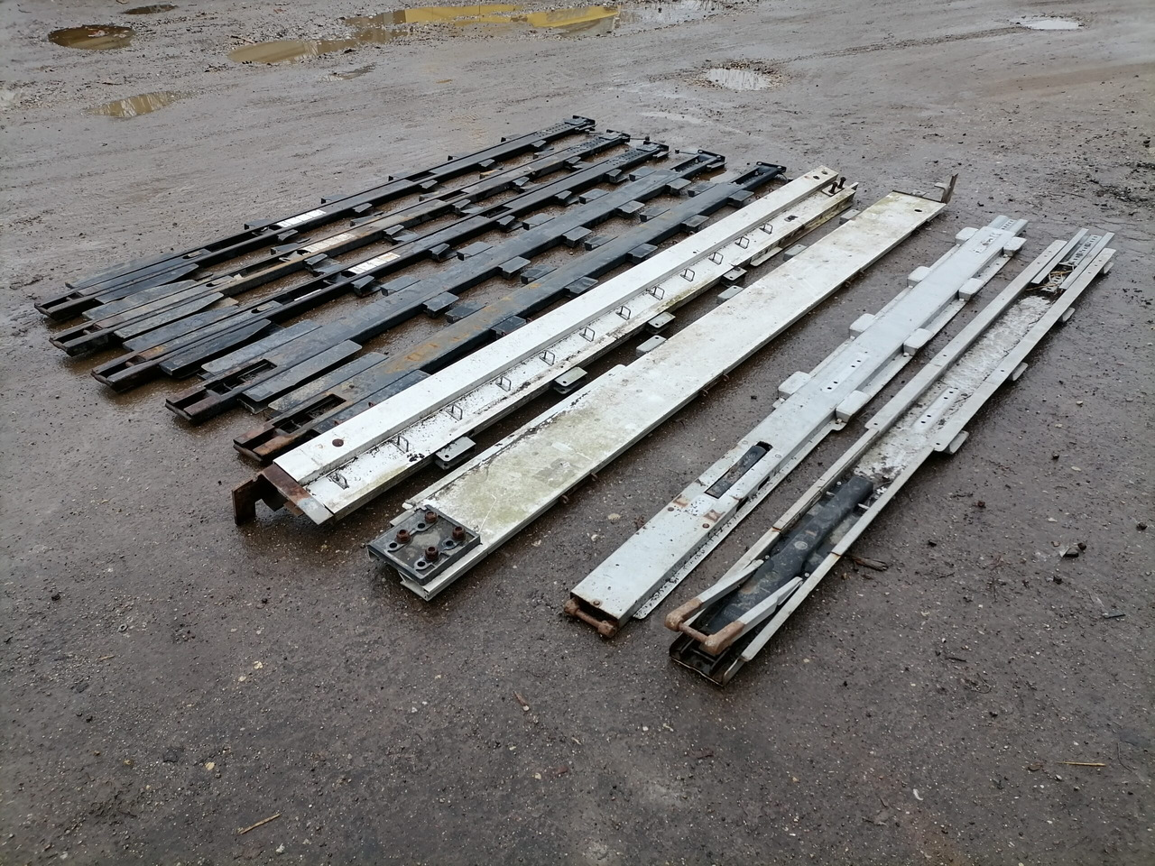 KRONE Haagise tugipostid 515068374 - Bagian universal untuk Truk: gambar 4 KRONE Haagise tugipostid 515068374 - Bagian universal untuk Truk: gambar 4