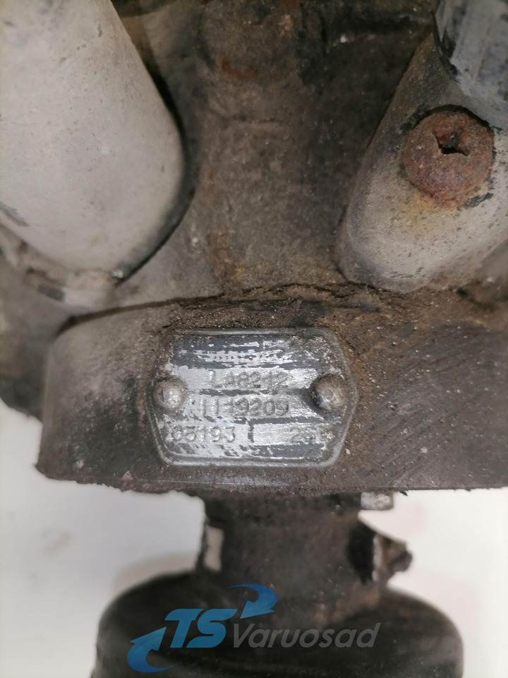 MAN Air dryer LA8212 - Katup rem untuk Truk: gambar 4 MAN Air dryer LA8212 - Katup rem untuk Truk: gambar 4