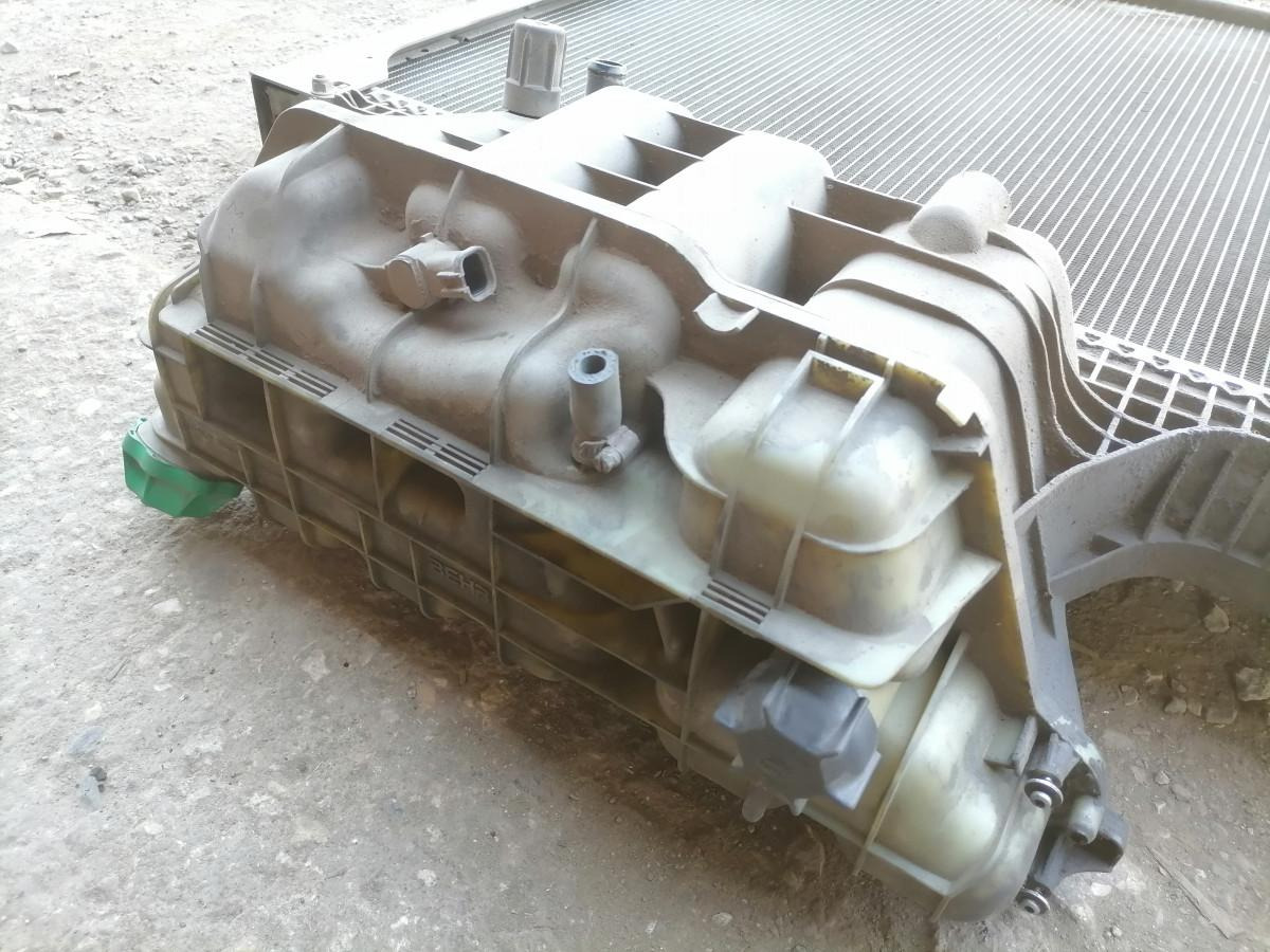 MAN Cooling radiator 81061016472 - Radiator untuk Truk: gambar 4 MAN Cooling radiator 81061016472 - Radiator untuk Truk: gambar 4