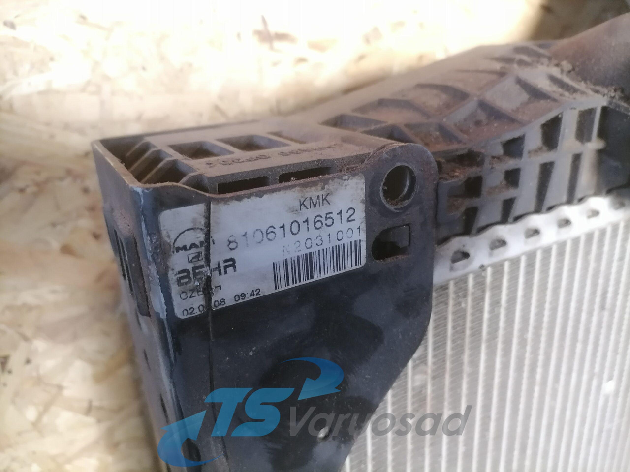 MAN Cooling radiator 81061016512 - Radiator untuk Truk: gambar 5 MAN Cooling radiator 81061016512 - Radiator untuk Truk: gambar 5