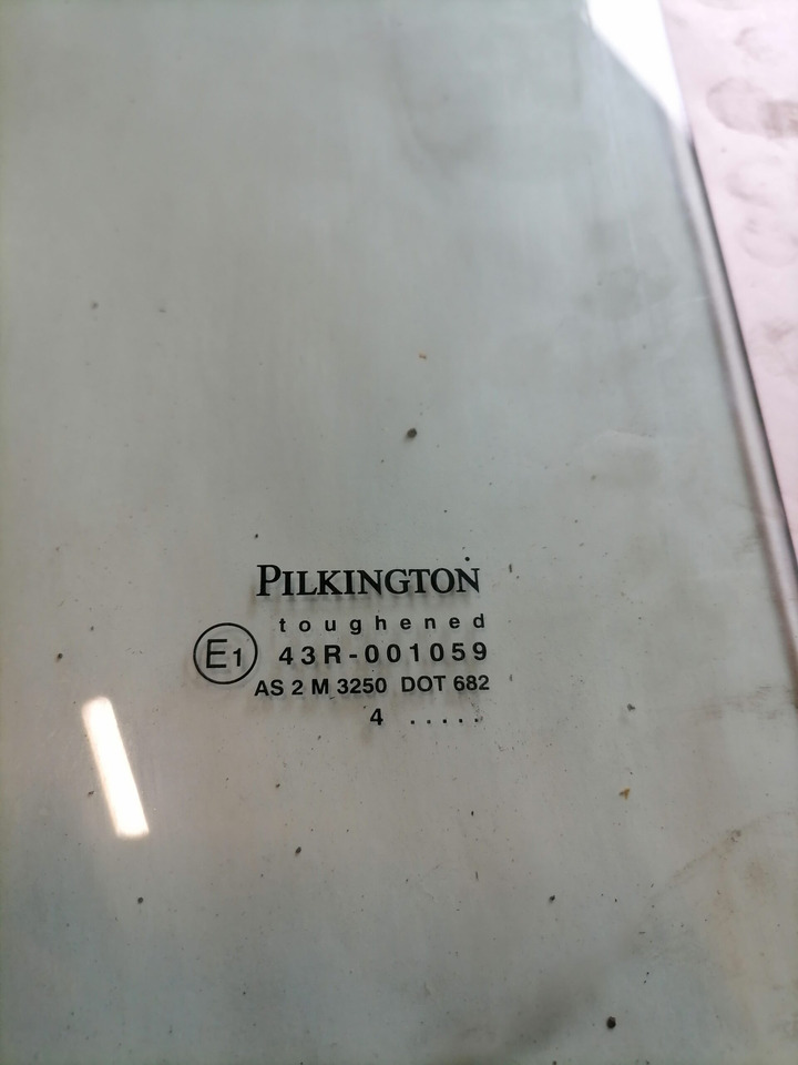 MAN Küljeklaas, vasak 81626450039 - Jendela dan bagian untuk Truk: gambar 5 MAN Küljeklaas, vasak 81626450039 - Jendela dan bagian untuk Truk: gambar 5