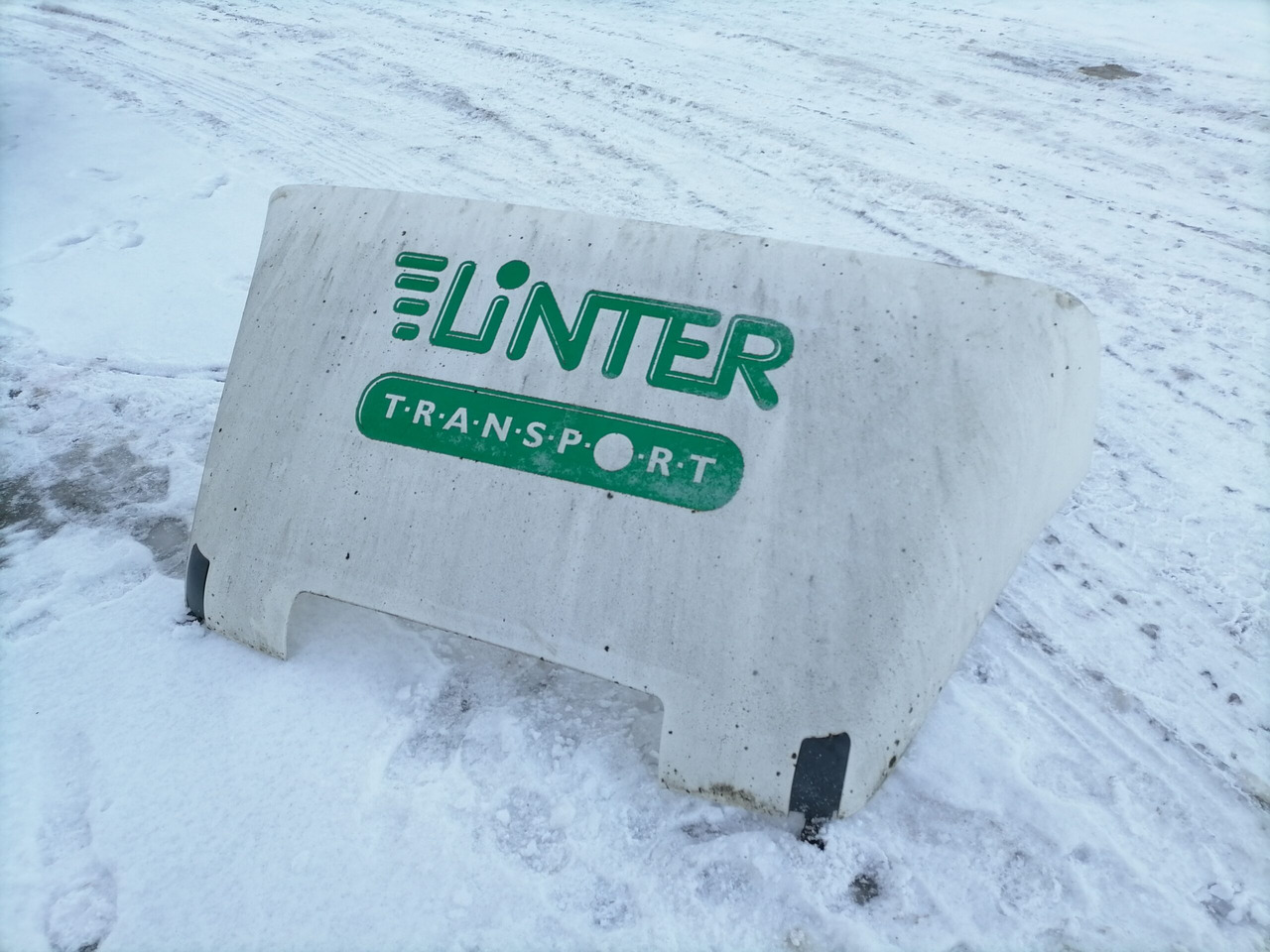 MAN MAN kabiini tuulesuunaja, katus 81629100128 - Aerodinamika/ Spoiler untuk Truk: gambar 1 MAN MAN kabiini tuulesuunaja, katus 81629100128 - Aerodinamika/ Spoiler untuk Truk: gambar 1