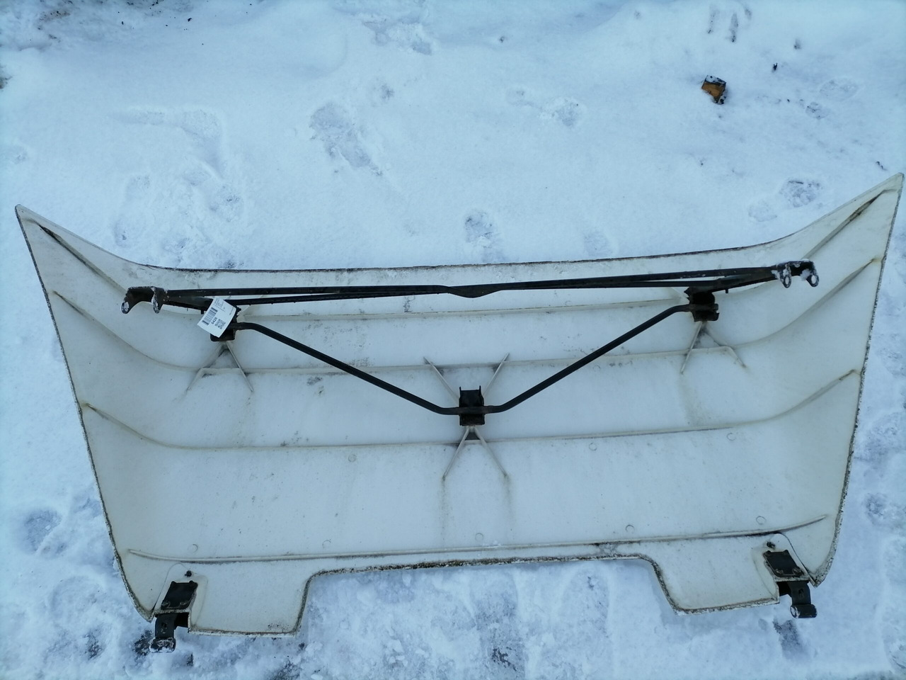 MAN MAN kabiini tuulesuunaja, katus 81629100128 - Aerodinamika/ Spoiler untuk Truk: gambar 5 MAN MAN kabiini tuulesuunaja, katus 81629100128 - Aerodinamika/ Spoiler untuk Truk: gambar 5