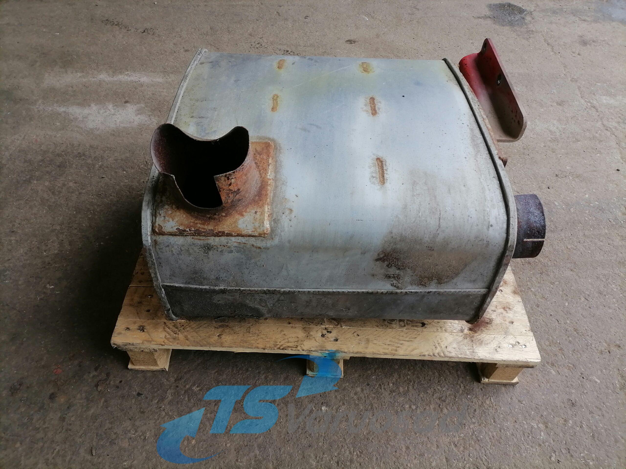 MAN Muffler 81151010346 - Knalpot untuk Truk: gambar 2 MAN Muffler 81151010346 - Knalpot untuk Truk: gambar 2