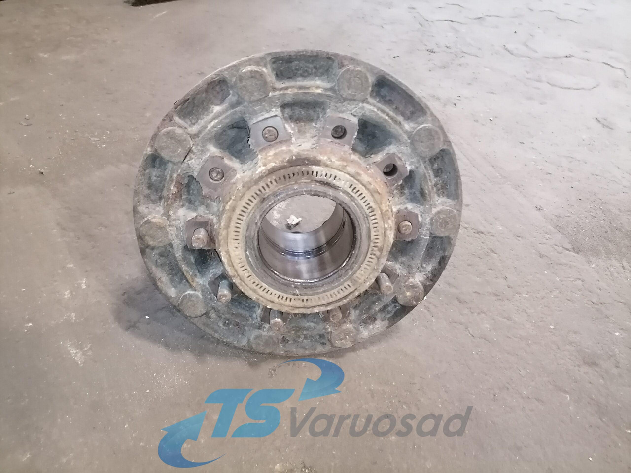 MAN Rear axel hub 81357010155 - Hub roda untuk Truk: gambar 2 MAN Rear axel hub 81357010155 - Hub roda untuk Truk: gambar 2