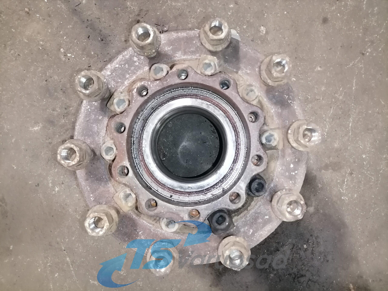 MAN Rear axel hub 81357010155 - Hub roda untuk Truk: gambar 4 MAN Rear axel hub 81357010155 - Hub roda untuk Truk: gambar 4