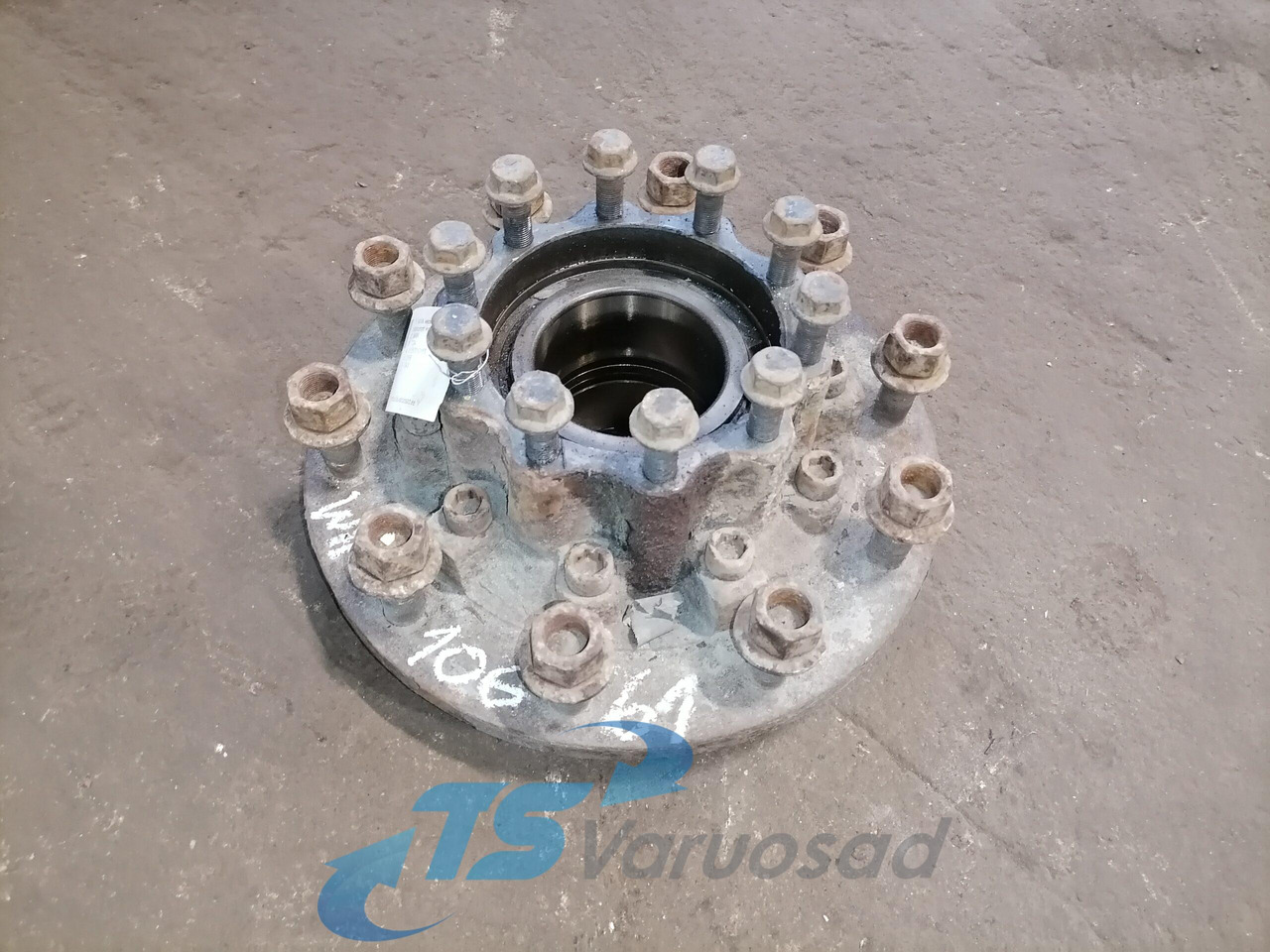 MAN Rear axel hub 81357010155 - Hub roda untuk Truk: gambar 1 MAN Rear axel hub 81357010155 - Hub roda untuk Truk: gambar 1