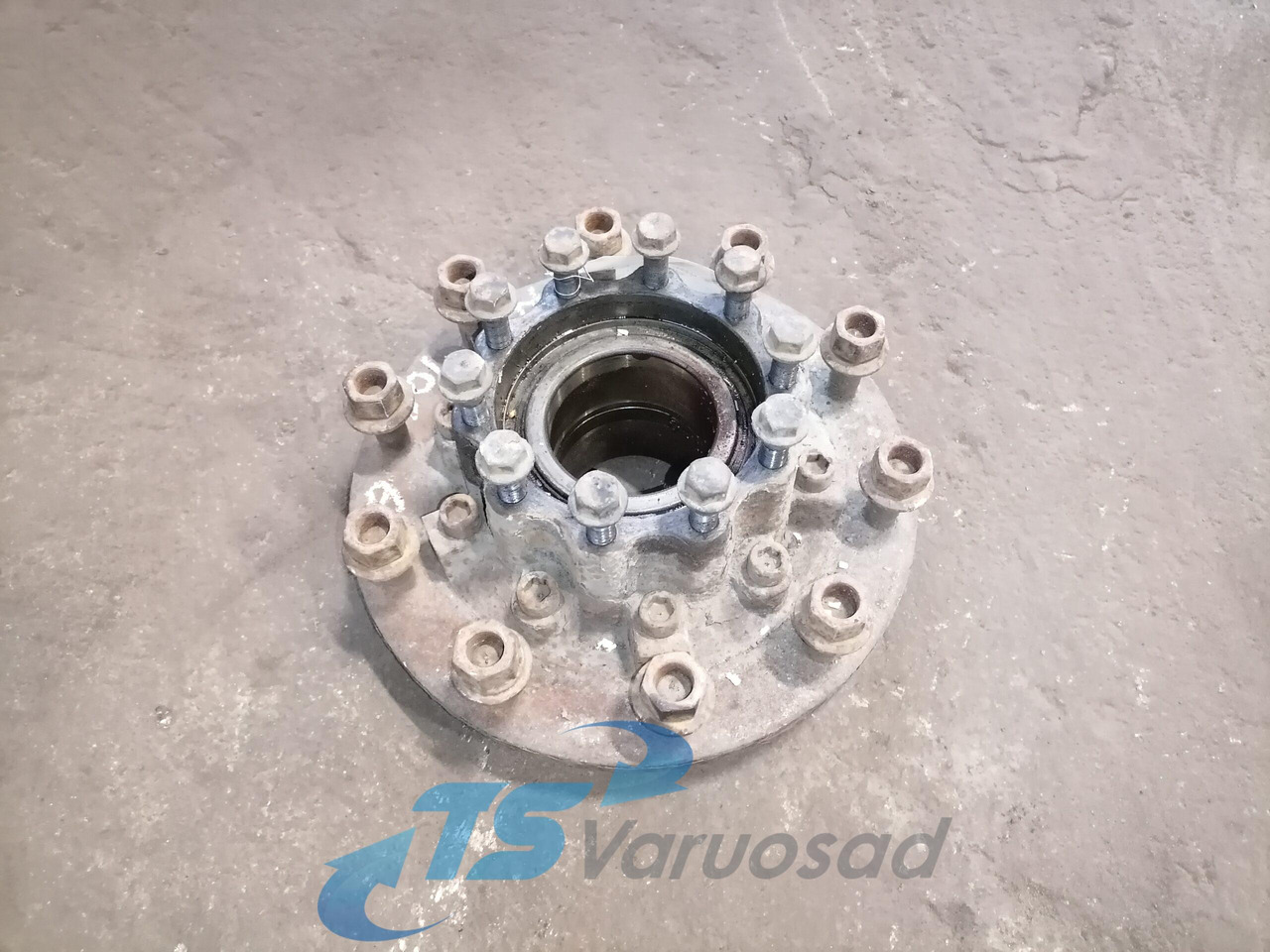 MAN Rear axel hub 81357010155 - Hub roda untuk Truk: gambar 1 MAN Rear axel hub 81357010155 - Hub roda untuk Truk: gambar 1
