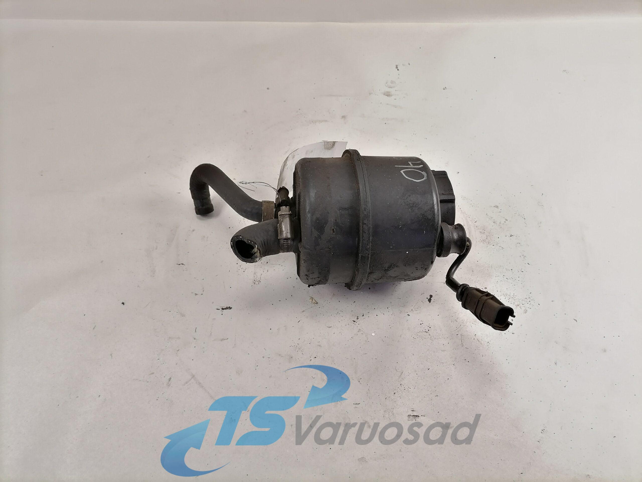 MAN Roolisüsteemi õlimahuti 81473016054 - Selang kemudi untuk Truk: gambar 1 MAN Roolisüsteemi õlimahuti 81473016054 - Selang kemudi untuk Truk: gambar 1