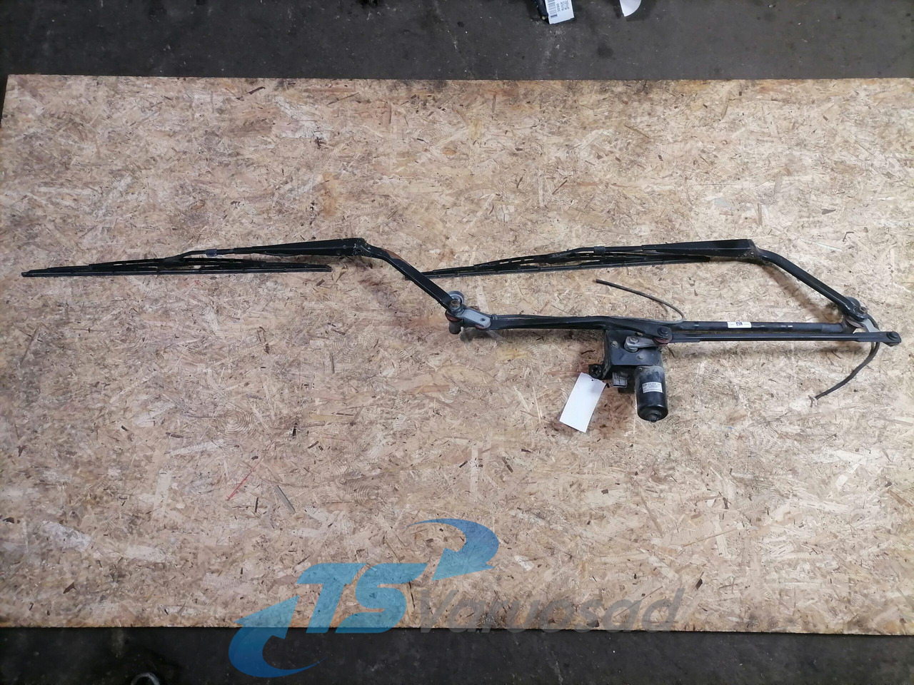 MAN Wiper frame 335013 - Wiper untuk Truk: gambar 4 MAN Wiper frame 335013 - Wiper untuk Truk: gambar 4
