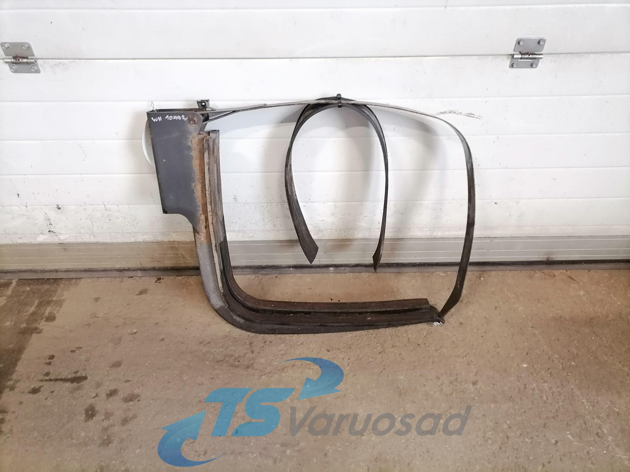 Mercedes-Benz ADBlue paagi kandur A9304703242 - Sistem bahan bakar untuk Truk: gambar 1 Mercedes-Benz ADBlue paagi kandur A9304703242 - Sistem bahan bakar untuk Truk: gambar 1