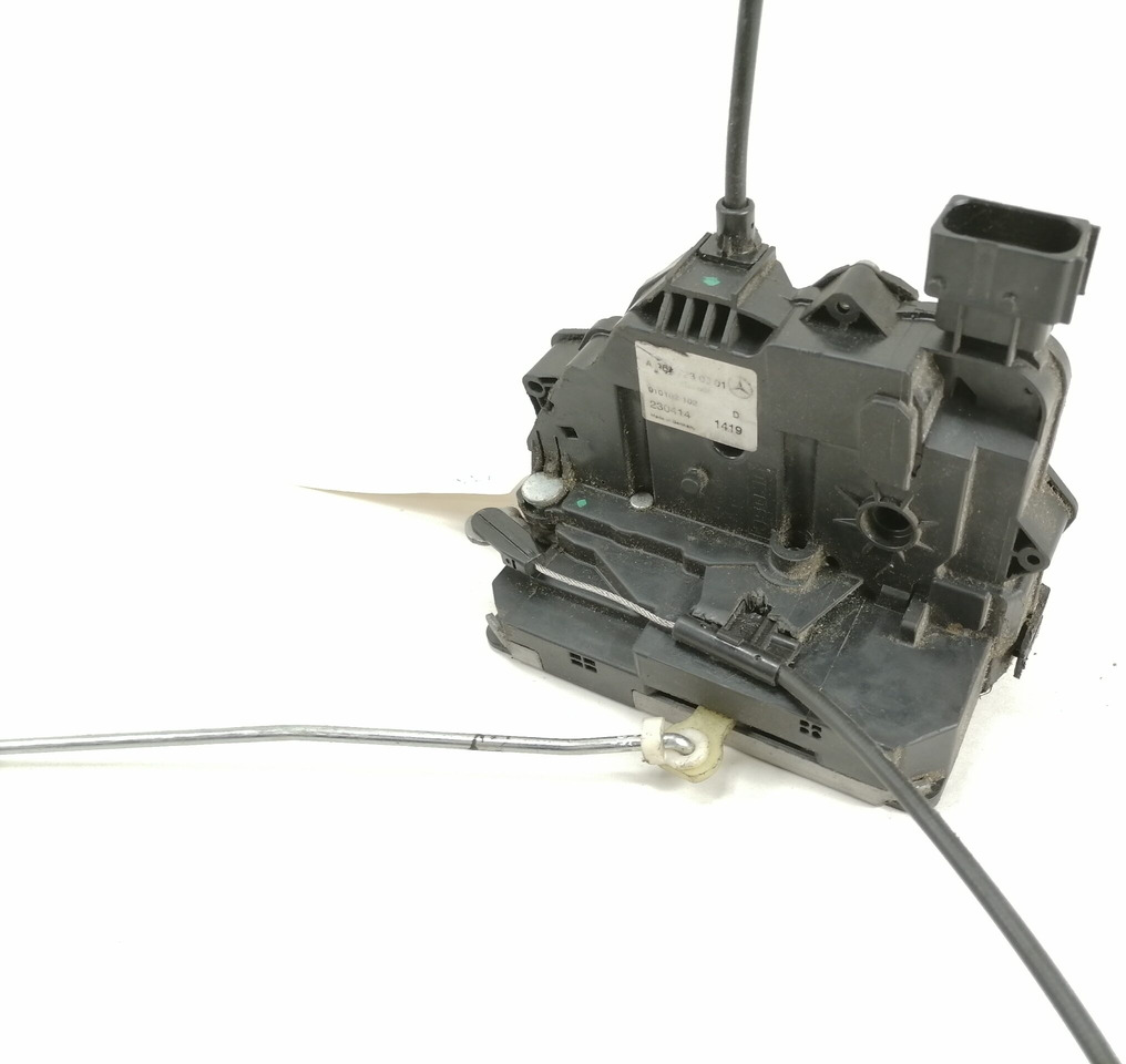 Mercedes-Benz Door lock A9607230001 - Pintu dan bagian untuk Truk: gambar 2 Mercedes-Benz Door lock A9607230001 - Pintu dan bagian untuk Truk: gambar 2