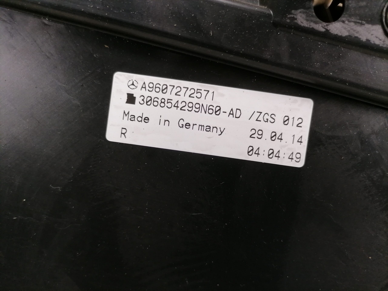 Mercedes-Benz Door trim panel A9607272571 - Pintu dan bagian untuk Truk: gambar 3 Mercedes-Benz Door trim panel A9607272571 - Pintu dan bagian untuk Truk: gambar 3