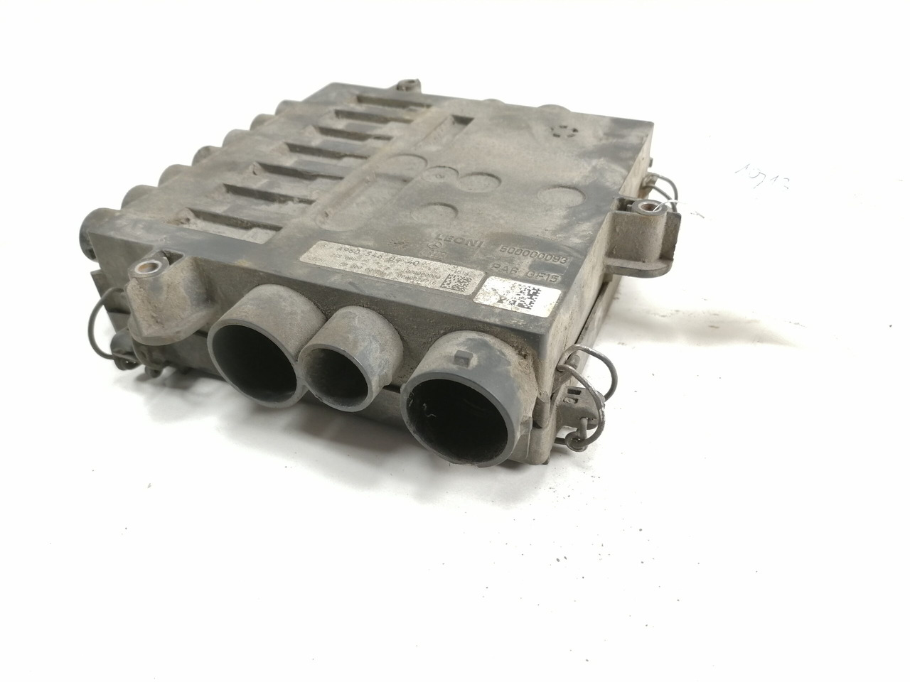 Mercedes-Benz Juhtmestiku harukarp A9605460440 - Sekring untuk Truk: gambar 2 Mercedes-Benz Juhtmestiku harukarp A9605460440 - Sekring untuk Truk: gambar 2