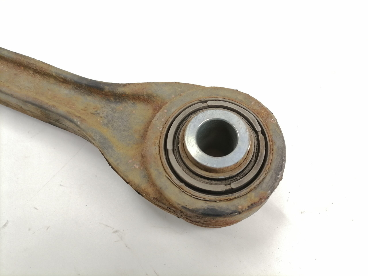 Mercedes-Benz Torque rod A9603300311 - Poros dan bagian untuk Truk: gambar 2 Mercedes-Benz Torque rod A9603300311 - Poros dan bagian untuk Truk: gambar 2