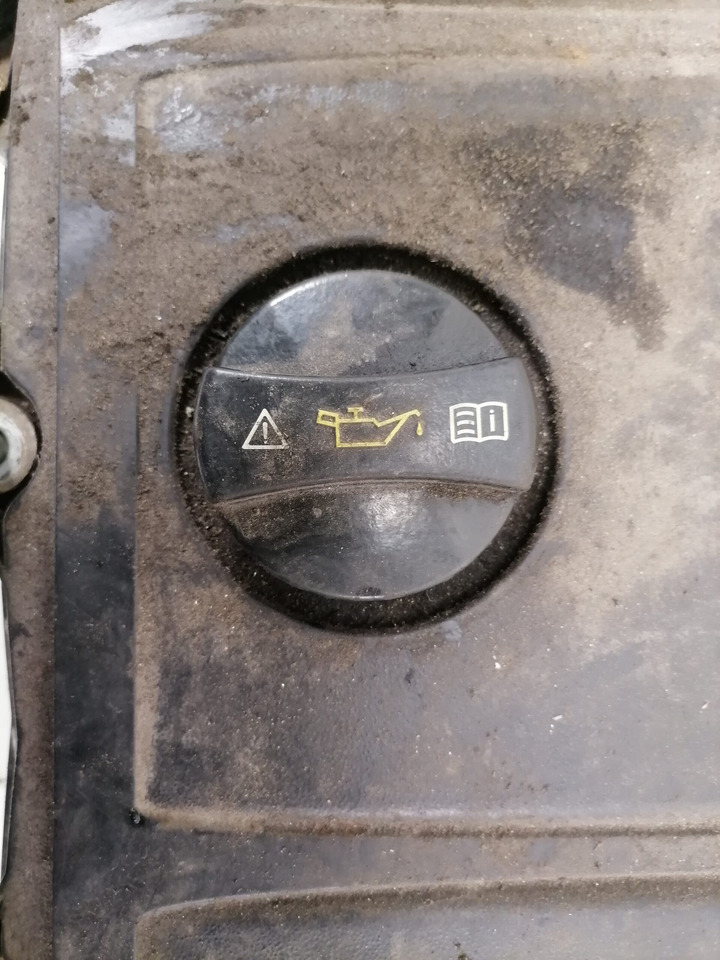 Mercedes-Benz Valve cover A4710101730 - Kepala silinder untuk Truk: gambar 5 Mercedes-Benz Valve cover A4710101730 - Kepala silinder untuk Truk: gambar 5