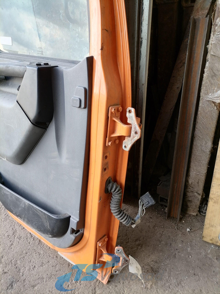 Renault Uks, vasak 5600464823 - Pintu dan bagian untuk Truk: gambar 2 Renault Uks, vasak 5600464823 - Pintu dan bagian untuk Truk: gambar 2