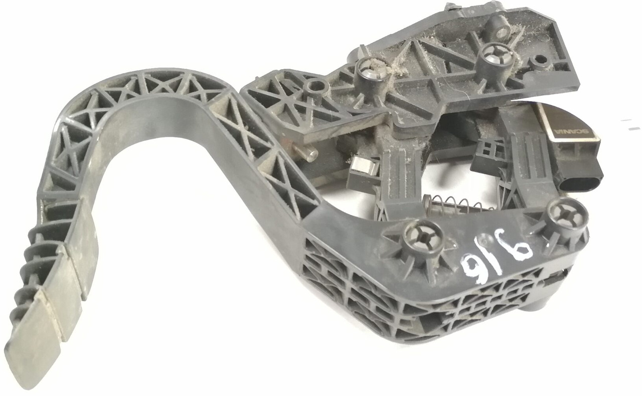 Scania Accelerator pedal 1753411 - Sistem bahan bakar untuk Truk: gambar 1 Scania Accelerator pedal 1753411 - Sistem bahan bakar untuk Truk: gambar 1
