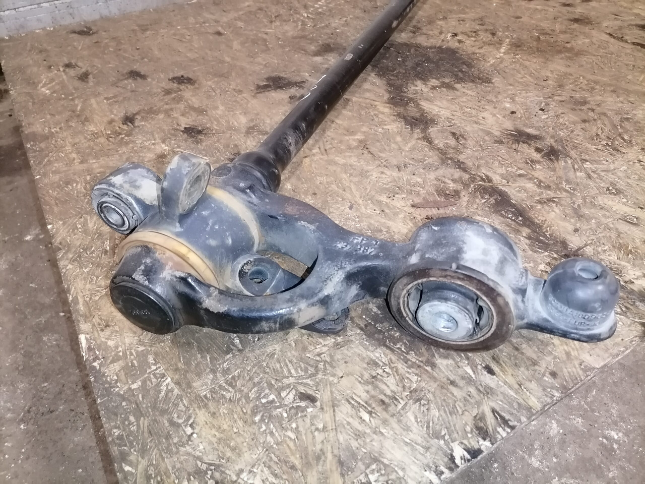 Scania Cab anti-roll bar 1788227 - Suspensi kabin untuk Truk: gambar 5 Scania Cab anti-roll bar 1788227 - Suspensi kabin untuk Truk: gambar 5