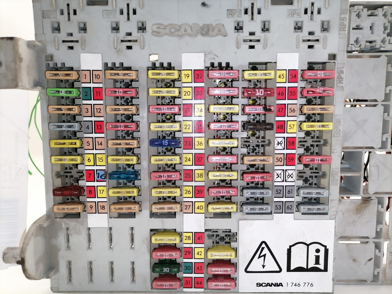 Scania Central electric unit 1746773 - Sekring untuk Truk: gambar 2 Scania Central electric unit 1746773 - Sekring untuk Truk: gambar 2