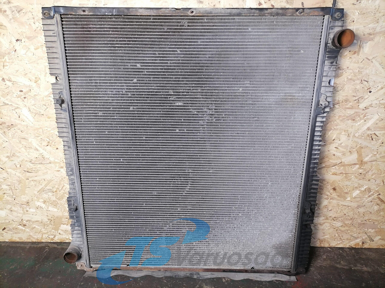 Scania Cooling radiator 1769997 - Radiator untuk Truk: gambar 1 Scania Cooling radiator 1769997 - Radiator untuk Truk: gambar 1