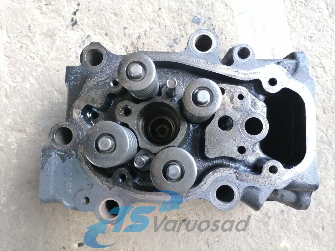 Scania Cylinder head, XPI 1874583 - Kepala silinder untuk Truk: gambar 4 Scania Cylinder head, XPI 1874583 - Kepala silinder untuk Truk: gambar 4