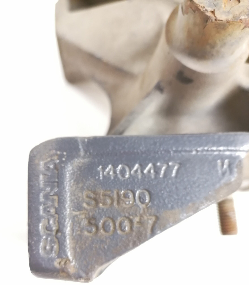 Scania Front bumper carrier 1404477 - Bumper untuk Truk: gambar 2 Scania Front bumper carrier 1404477 - Bumper untuk Truk: gambar 2