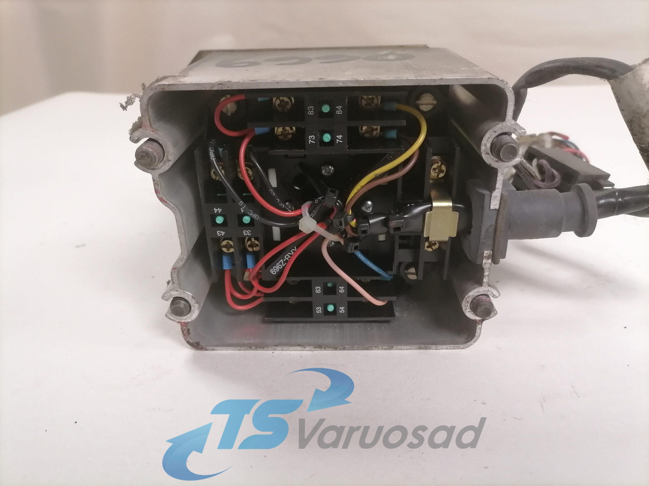 Scania Gear control 1388171 - Gearbox dan bagiannya untuk Truk: gambar 2 Scania Gear control 1388171 - Gearbox dan bagiannya untuk Truk: gambar 2