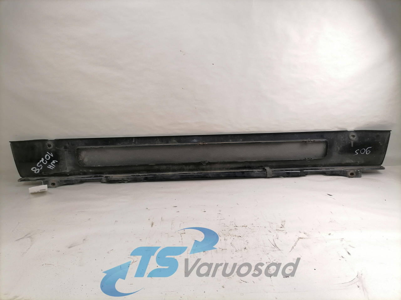 Scania Grille panel 1748085 - Panggangan untuk Truk: gambar 2 Scania Grille panel 1748085 - Panggangan untuk Truk: gambar 2