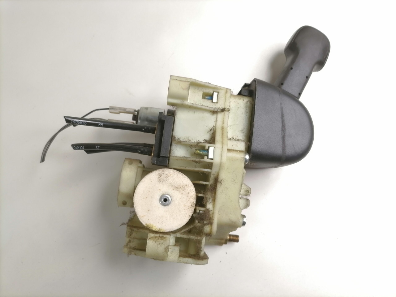 Scania Handbrake control lever 1774972 - Bagian universal untuk Truk: gambar 2 Scania Handbrake control lever 1774972 - Bagian universal untuk Truk: gambar 2