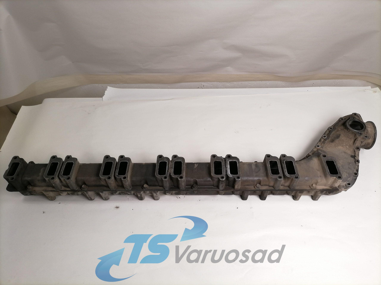 Scania Intake mainfold 1493717 - Manifold masuk untuk Truk: gambar 2 Scania Intake mainfold 1493717 - Manifold masuk untuk Truk: gambar 2