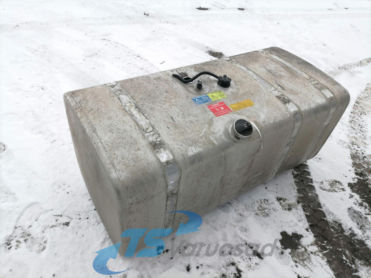 Scania Kütusepaak 600L 1517308 - Tangki bahan bakar untuk Truk: gambar 2 Scania Kütusepaak 600L 1517308 - Tangki bahan bakar untuk Truk: gambar 2