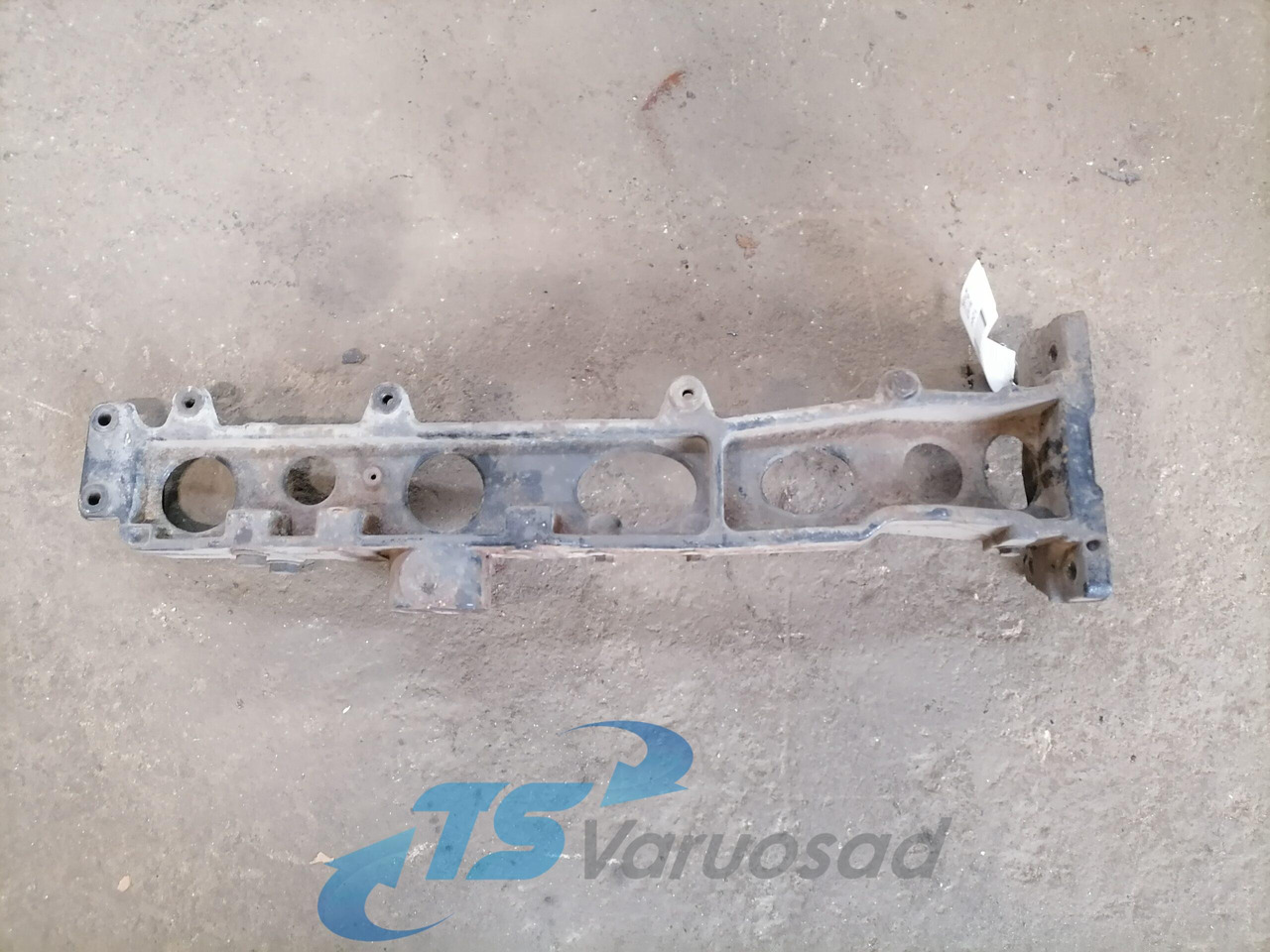 Scania Muffler carrier 1541006 - Knalpot untuk Truk: gambar 2 Scania Muffler carrier 1541006 - Knalpot untuk Truk: gambar 2
