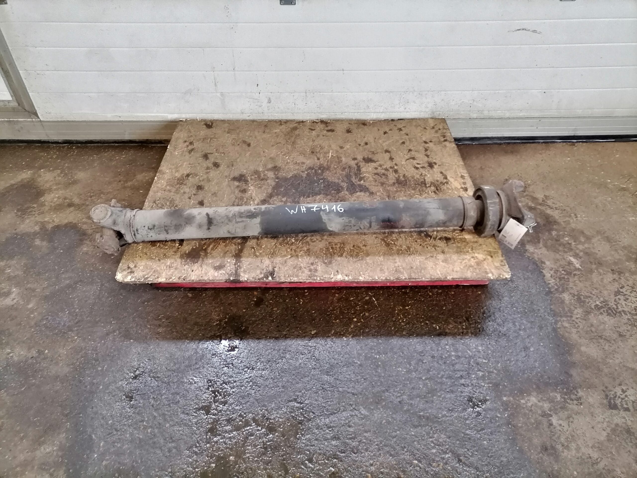 Scania Propeller shaft 1758402 - Poros baling-baling untuk Truk: gambar 1 Scania Propeller shaft 1758402 - Poros baling-baling untuk Truk: gambar 1