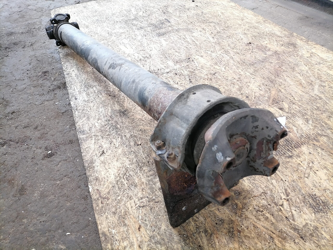 Scania Propeller shaft 1758402 - Poros baling-baling untuk Truk: gambar 2 Scania Propeller shaft 1758402 - Poros baling-baling untuk Truk: gambar 2