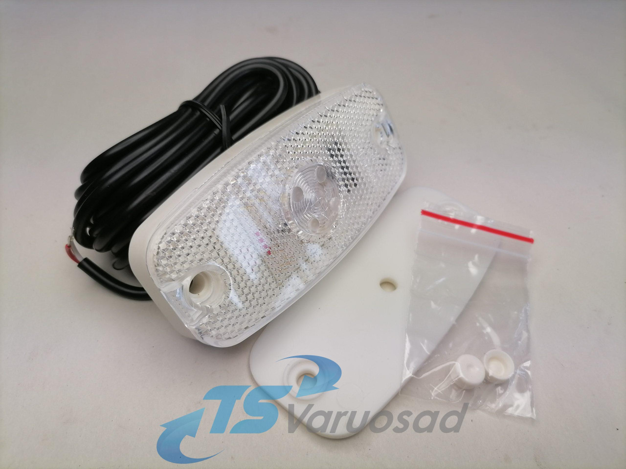 Scania Spot light 12345 - Cahaya/ Pencahayaan untuk Truk: gambar 1 Scania Spot light 12345 - Cahaya/ Pencahayaan untuk Truk: gambar 1