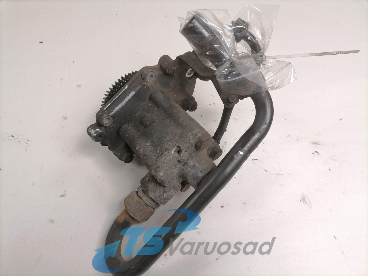 Scania Steering hydraulic pump 2108038 - Pompa kemudi untuk Truk: gambar 2 Scania Steering hydraulic pump 2108038 - Pompa kemudi untuk Truk: gambar 2