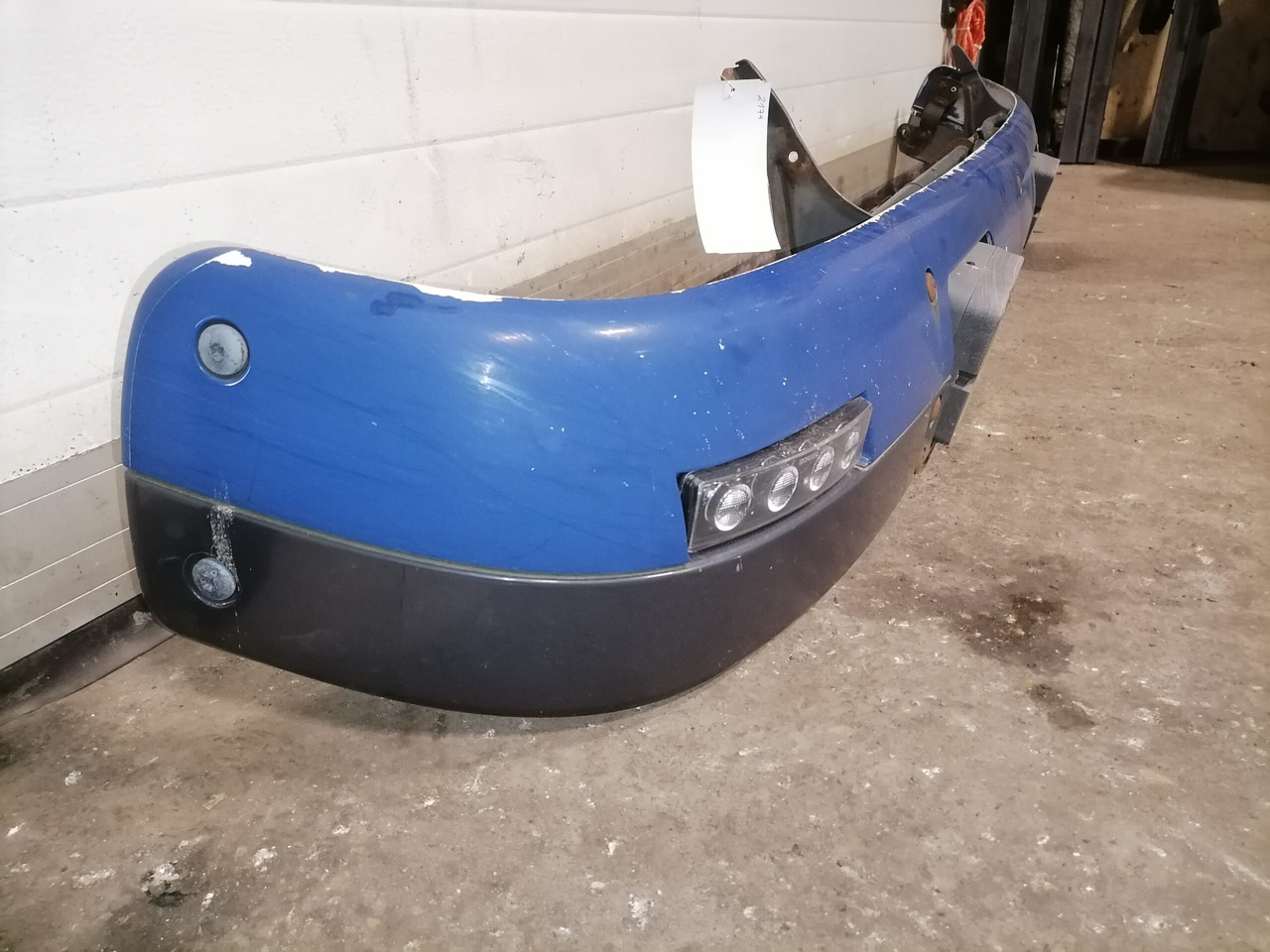 Scania Sun visor 1355656 - Tubuh dan eksterior untuk Truk: gambar 2 Scania Sun visor 1355656 - Tubuh dan eksterior untuk Truk: gambar 2