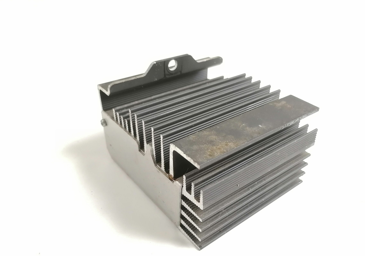 Scania Voltage converter 1729858 - Sistem listrik untuk Truk: gambar 3 Scania Voltage converter 1729858 - Sistem listrik untuk Truk: gambar 3
