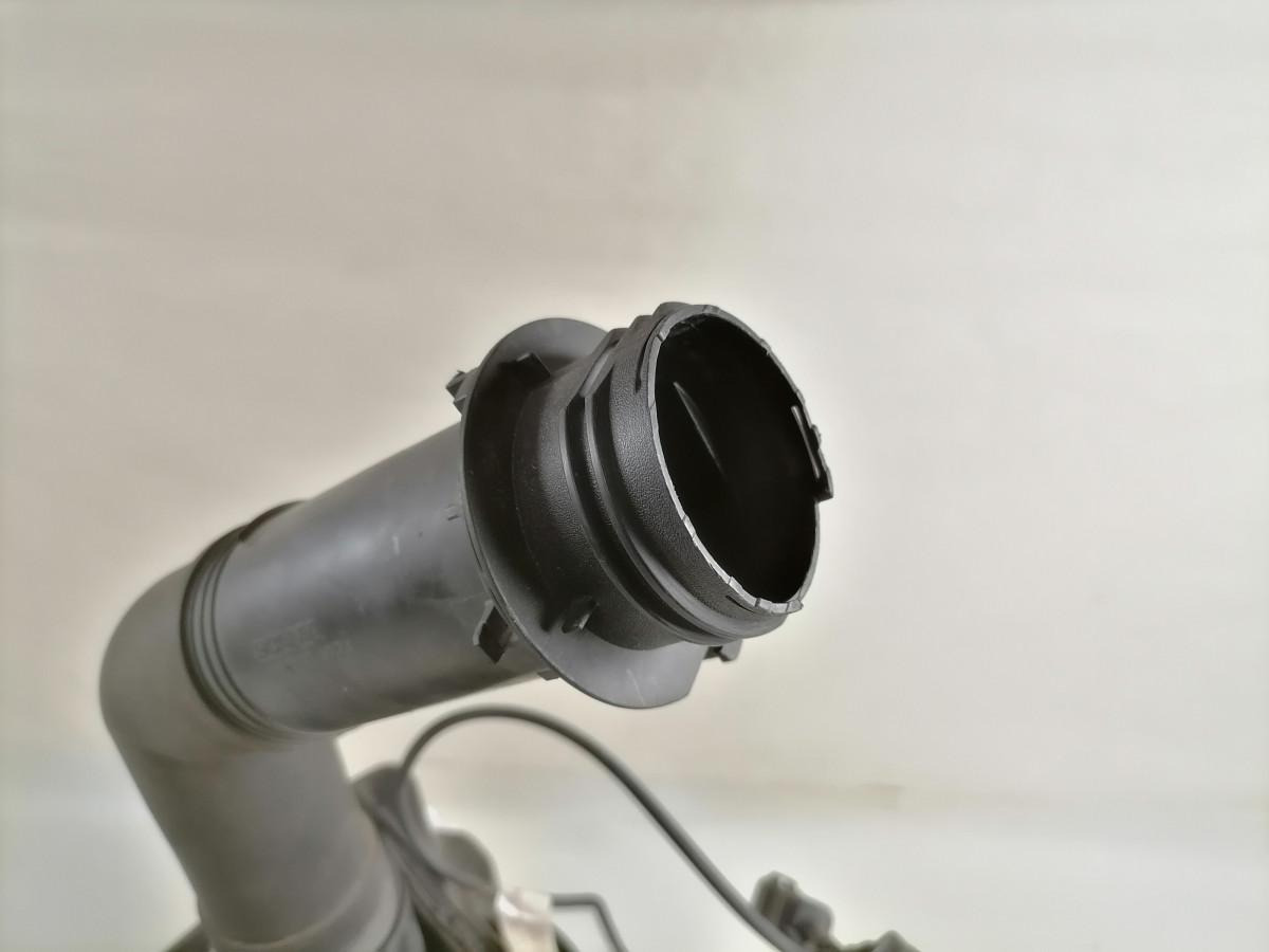 Scania Windscreen washer fluid tank 2707037 - Wiper untuk Truk: gambar 3 Scania Windscreen washer fluid tank 2707037 - Wiper untuk Truk: gambar 3