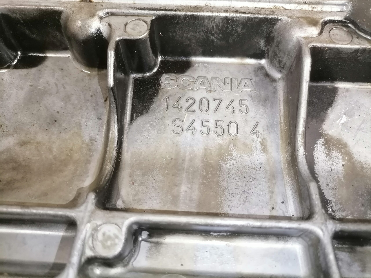 Scania engine side cover 1420745 - Suku Cadang Mesin untuk Truk: gambar 3 Scania engine side cover 1420745 - Suku Cadang Mesin untuk Truk: gambar 3