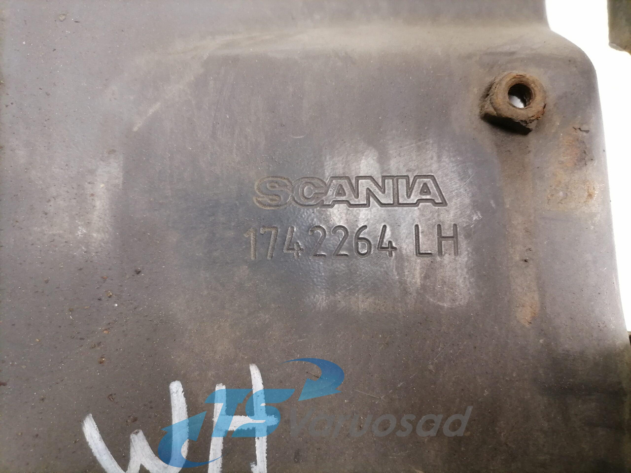 Scania lower grille carrier hinge 1742264 - Panggangan untuk Truk: gambar 3 Scania lower grille carrier hinge 1742264 - Panggangan untuk Truk: gambar 3