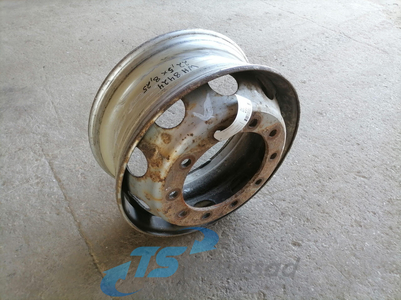 Universaalne Velg 22.5x8.25 225x825 - Roda/ Ban untuk Truk: gambar 1 Universaalne Velg 22.5x8.25 225x825 - Roda/ Ban untuk Truk: gambar 1