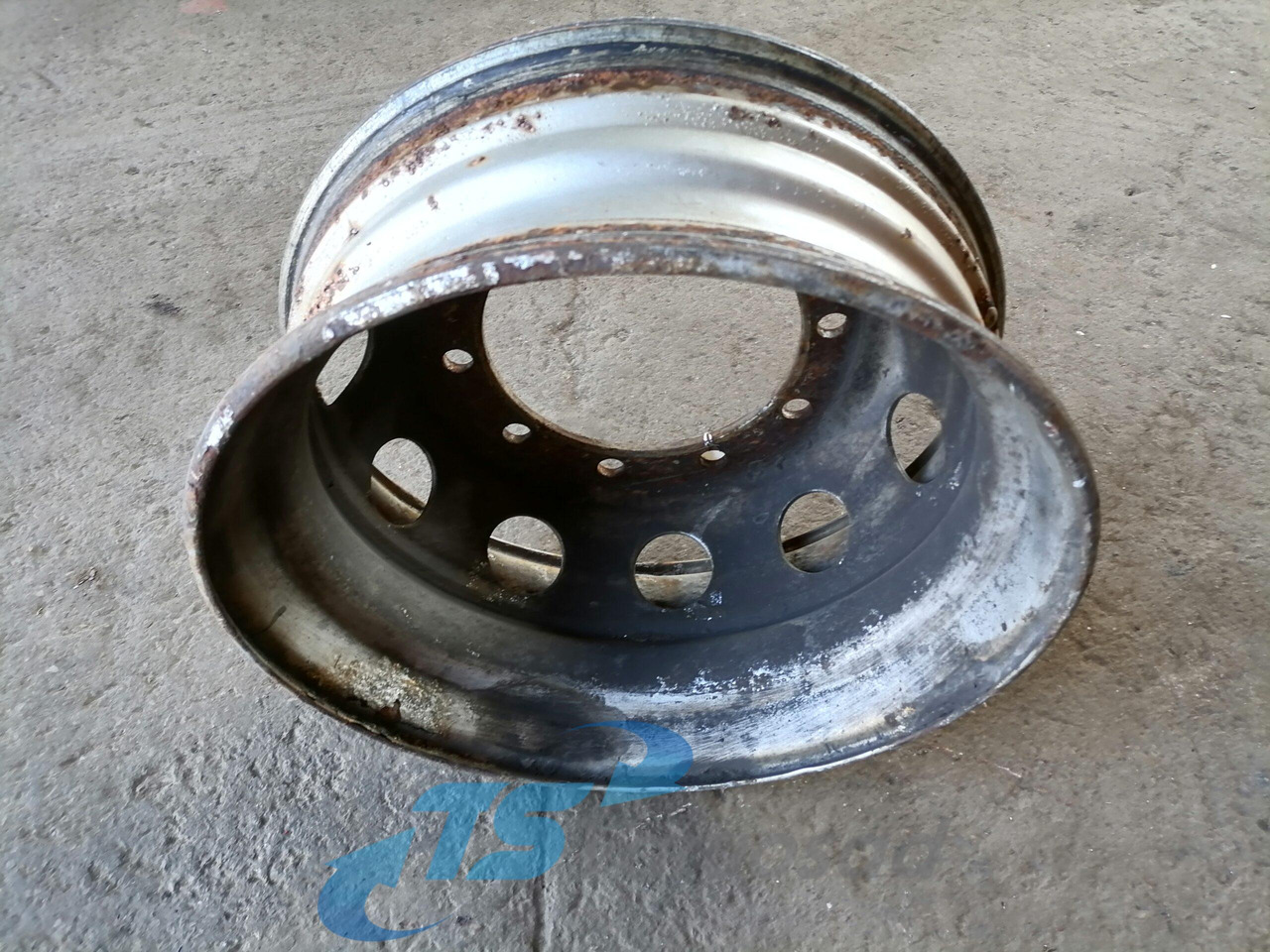 Universaalne Velg 22.5x8.25 225x825 - Roda/ Ban untuk Truk: gambar 3 Universaalne Velg 22.5x8.25 225x825 - Roda/ Ban untuk Truk: gambar 3