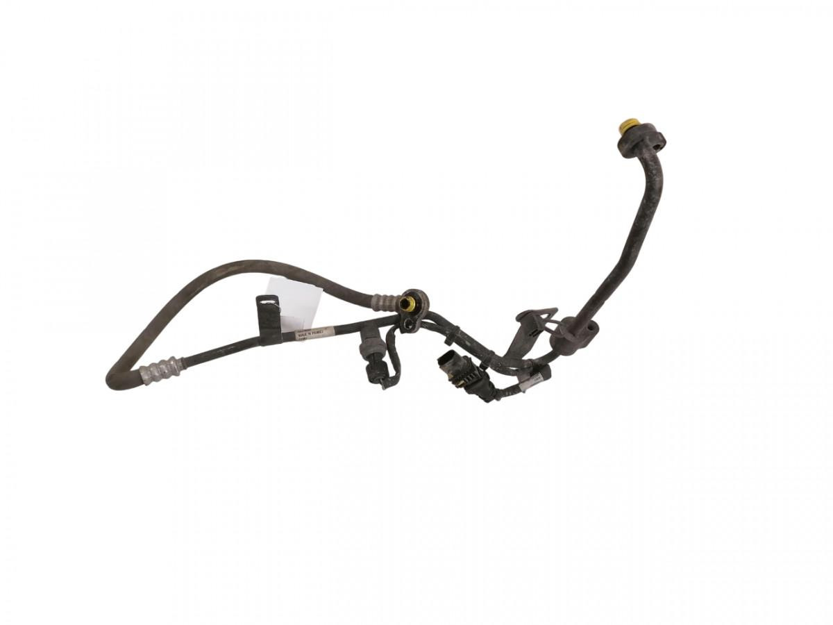 Volvo A/C pipe 84180959 - Pemanasan/ Ventilasi untuk Truk: gambar 1 Volvo A/C pipe 84180959 - Pemanasan/ Ventilasi untuk Truk: gambar 1