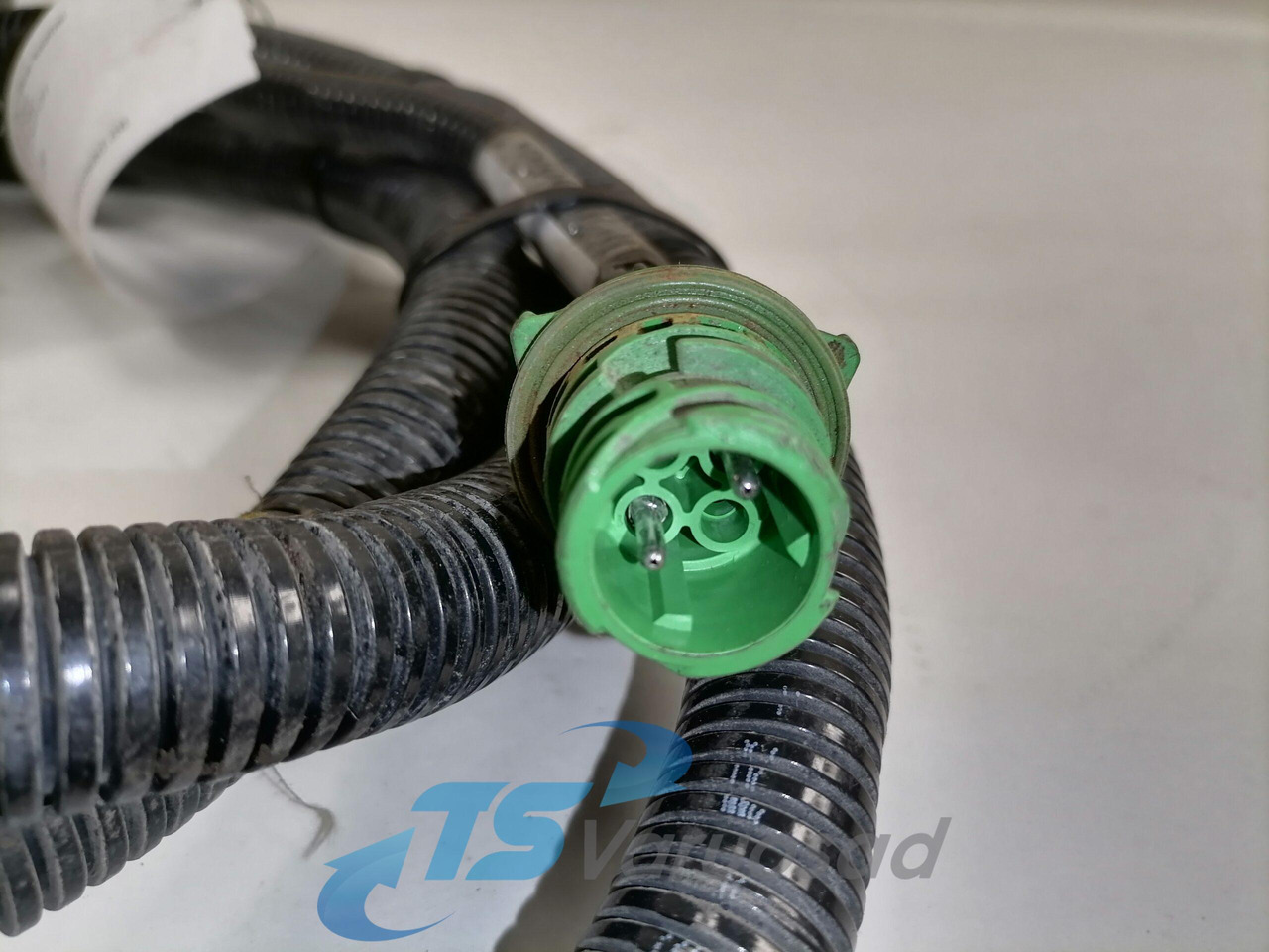 Volvo Ad Blue cable 21243131 - Sistem bahan bakar untuk Truk: gambar 3 Volvo Ad Blue cable 21243131 - Sistem bahan bakar untuk Truk: gambar 3