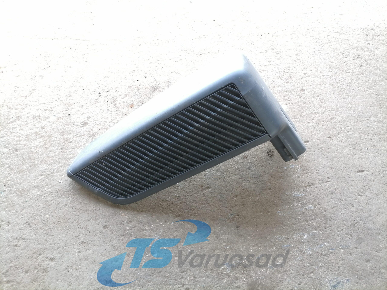 Volvo Air intake 21174442 - Sistem pemasukan udara untuk Truk: gambar 1 Volvo Air intake 21174442 - Sistem pemasukan udara untuk Truk: gambar 1