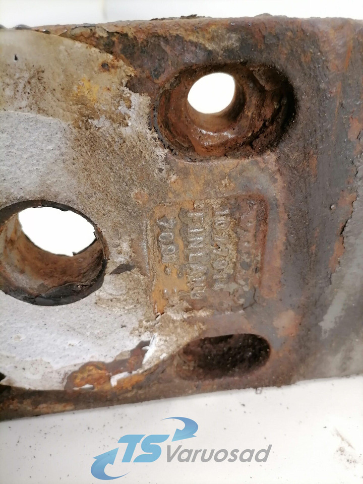 Volvo Bracket 1077914 - Penangguhan untuk Truk: gambar 2 Volvo Bracket 1077914 - Penangguhan untuk Truk: gambar 2