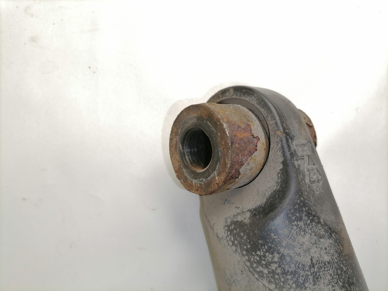 Volvo Cab tilting cylinder 20922303 - Suspensi kabin untuk Truk: gambar 4 Volvo Cab tilting cylinder 20922303 - Suspensi kabin untuk Truk: gambar 4